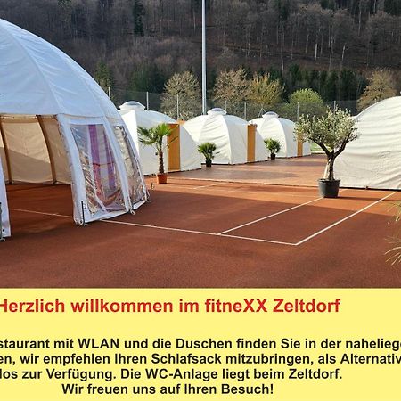 Hotel Fitnexx Zelt-Dorf Balsthal Esterno foto