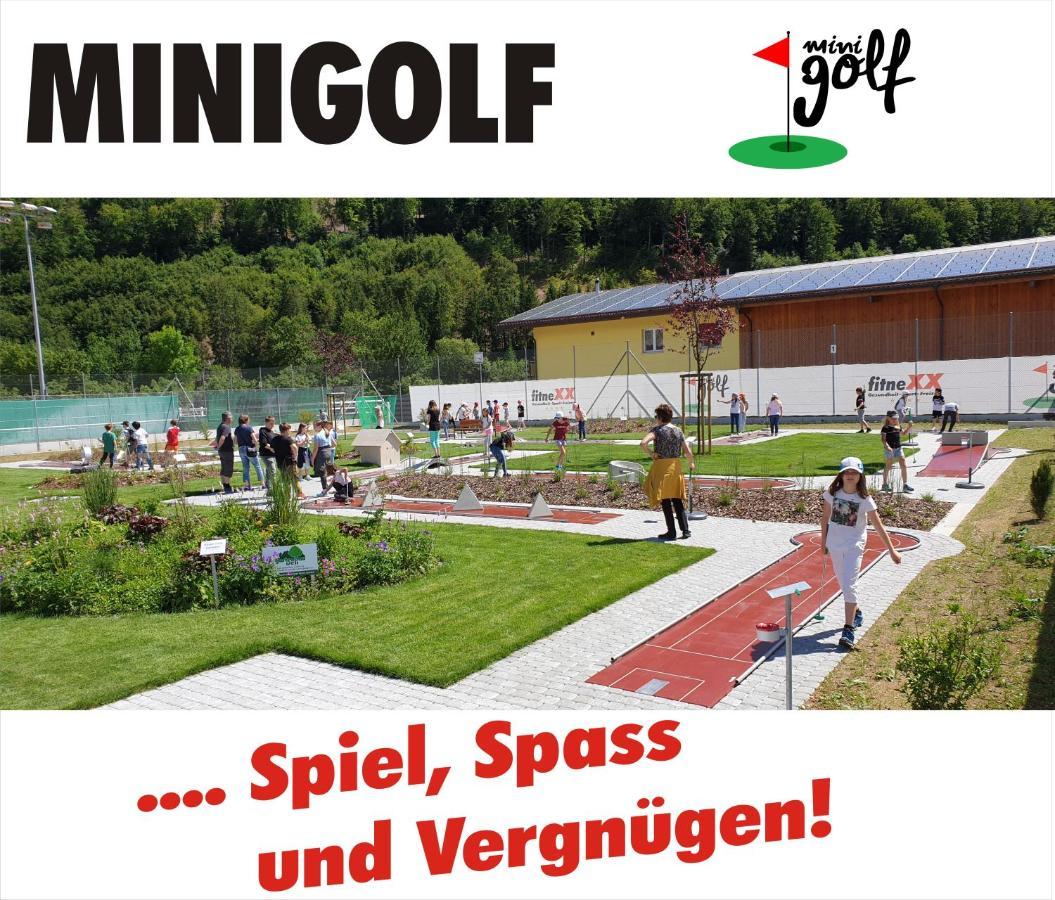 Hotel Fitnexx Zelt-Dorf Balsthal Esterno foto